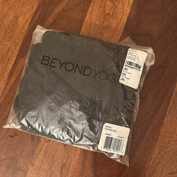 Beyond Yoga Under Lock & Key Spacedye Dress Size M - NWT - Picture 6 of 12